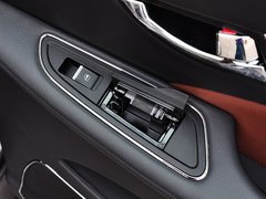 2015款 3.0L 自动 尊贵型
