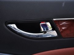2015款 3.0L 自动 尊贵型