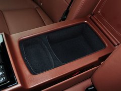 2015款 3.0L 自动 尊贵型