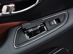 2015款 3.0L 自动 尊贵型