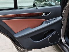 2015款 3.0L 自动 尊贵型
