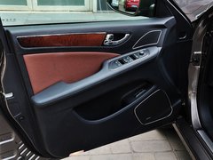 2015款 3.0L 自动 尊贵型