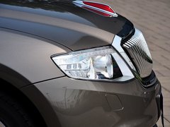2015款 3.0L 自动 尊贵型