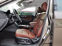 2015款 3.0L 自动 尊贵型
