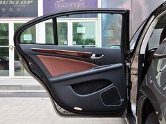 2015款 3.0L 自动 尊贵型