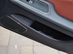 2015款 3.0L 自动 尊贵型
