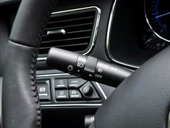 2015款 3.0L 自动 尊贵型
