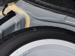 2015款 3.0L 自动 尊贵型