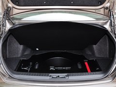 2015款 3.0L 自动 尊贵型