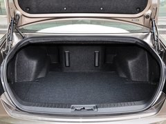 2015款 3.0L 自动 尊贵型