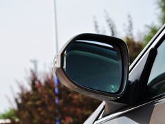 2015款 3.0L 自动 尊贵型