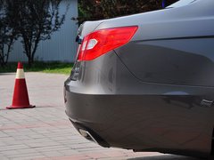 2015款 3.0L 自动 尊贵型