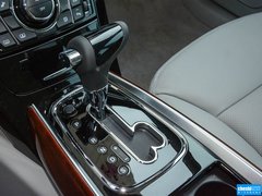 2015款 3.0L 自动 尊贵型