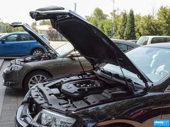 2015款 3.0L 自动 尊贵型