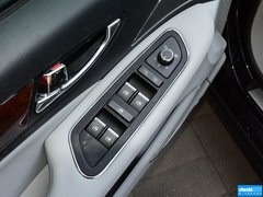 2015款 3.0L 自动 尊贵型