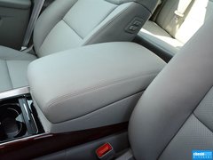 2015款 3.0L 自动 尊贵型