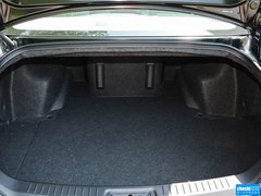 2015款 3.0L 自动 尊贵型