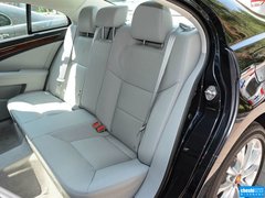 2015款 3.0L 自动 尊贵型