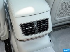 2015款 3.0L 自动 尊贵型