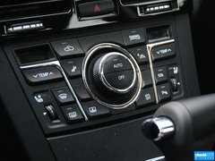2015款 3.0L 自动 尊贵型