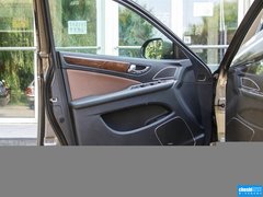 2015款 3.0L 自动 尊贵型