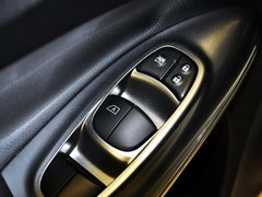 2014款 1.6L 率性版