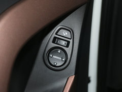 2015款 2.0L 自动 四驱尊贵型 GLX 5座