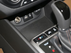 2015款 2.0L 自动 四驱尊贵型 GLX 5座