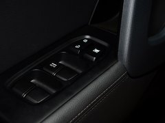 2015款 2.0L 自动 四驱尊贵型 GLX 5座