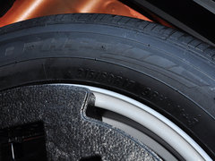 2015款 2.0L 自动 四驱尊贵型 GLX 5座