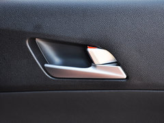 2015款 2.0L 自动 四驱尊贵型 GLX 5座