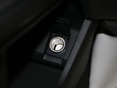2015款 1.8L 手动 两驱精英型 5座