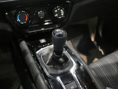 2015款 1.8L 手动 两驱精英型 5座