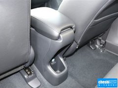 2015款 1.8L 手动 两驱精英型 5座