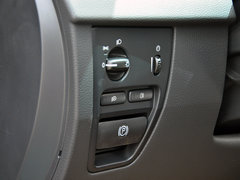 2014 2.5T 自动 T5 豪华版 7座