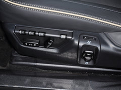 2014款 2.5T 自動(dòng) T5 行政版 7座