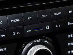 奔腾X80 2015款 1.8T 自动 运动型 5座