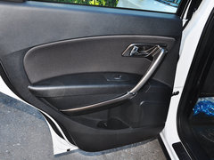 2015款 2.0L 自动 舒适周年纪念版 5座