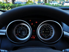 2015款 2.0L 自动 舒适周年纪念版 5座