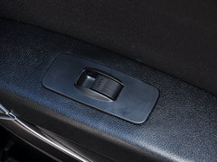 2015款 2.0L 自动 舒适周年纪念版 5座