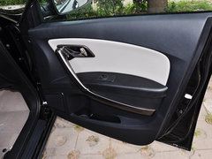 2015款 2.0L 自动 豪华型 5座