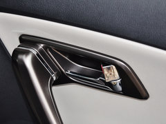 2015款 2.0L 自动 豪华型 5座