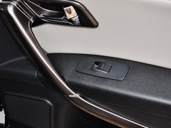 2015款 2.0L 自动 豪华型 5座