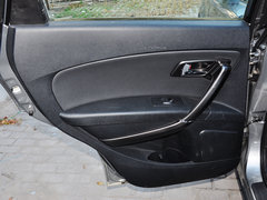 2015款 2.0L 自动 豪华型 5座