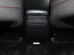 2015款 2.0L 自动 舒适型 5座