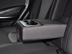 2015款 2.0L 自动 舒适型 5座