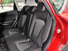 2015款 2.0L 自动 舒适型 5座