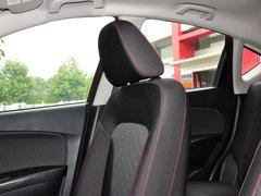 2015款 2.0L 自动 舒适型 5座