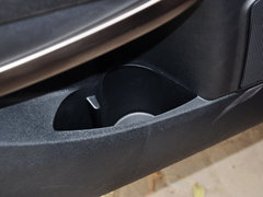 2015款 2.0L 自动 舒适型 5座