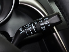2015款 2.0L 自动 舒适型 5座